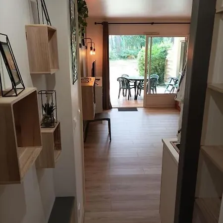 Apartment Entre Et Refait A Neuf, Wifi
